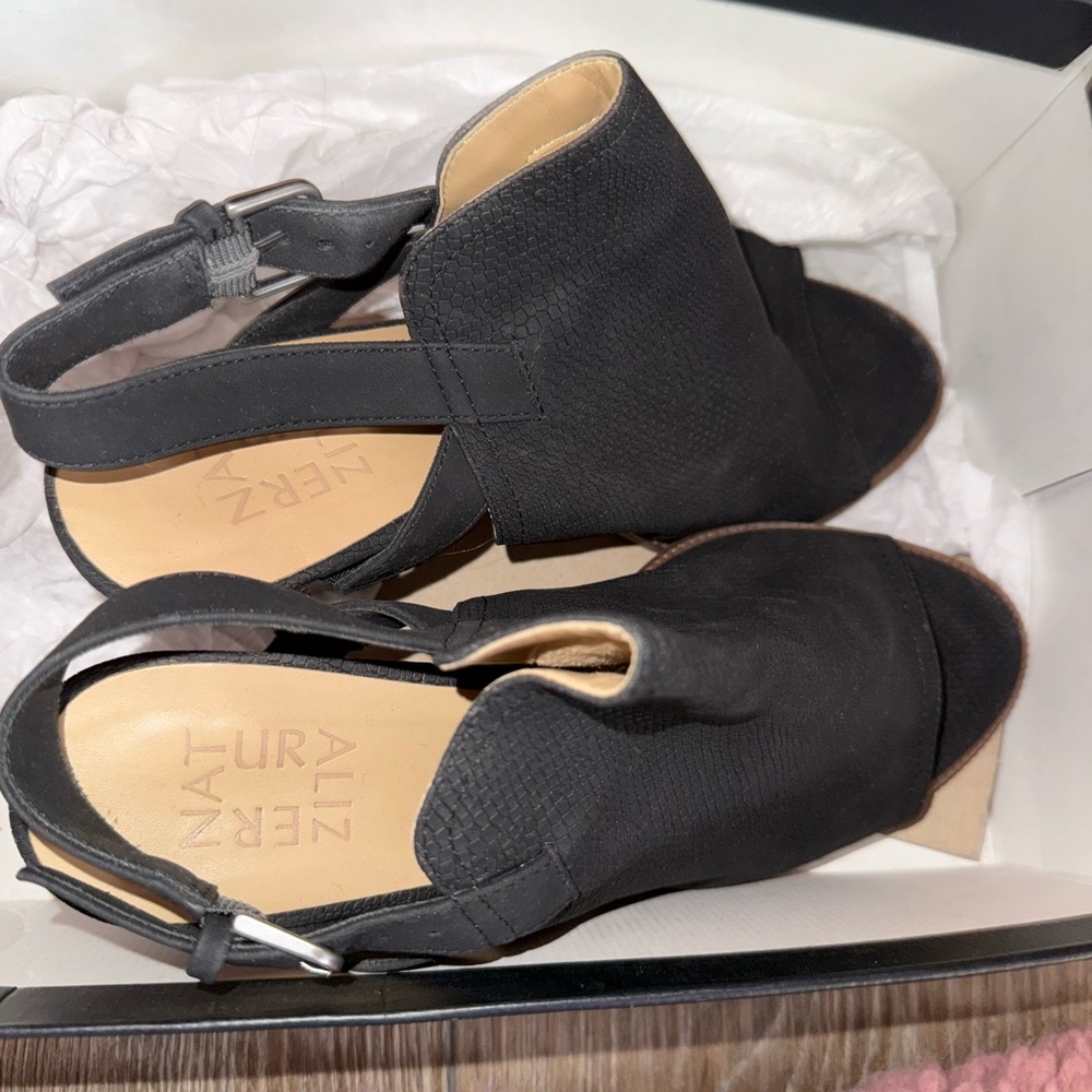 Naturalizer Black Slingback Sandals